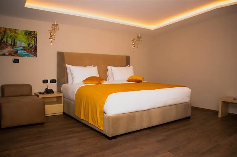 Albanopolis Hotel ティラナ