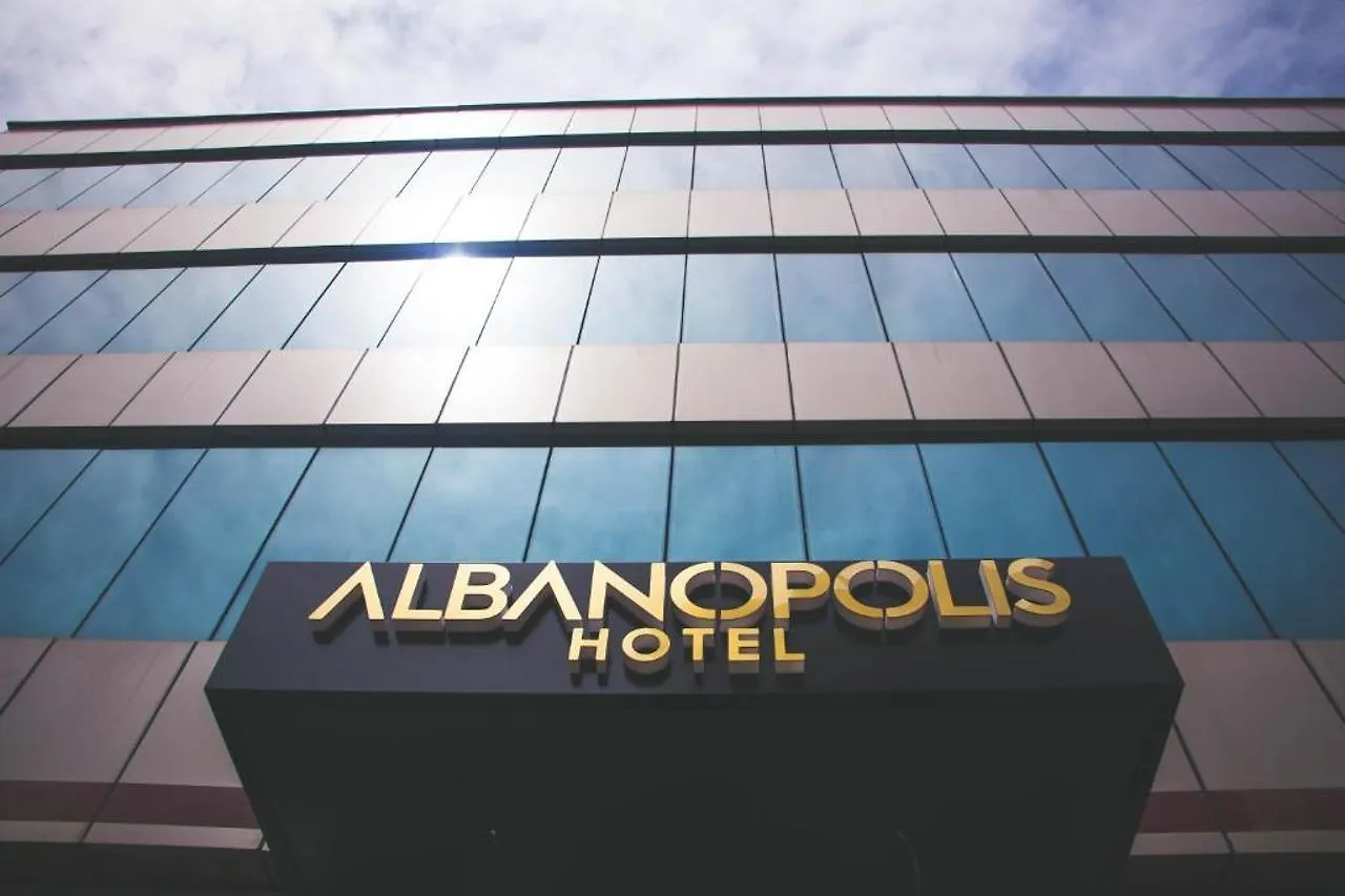 Albanopolis Hotel ティラナ