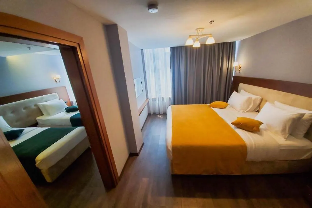 Albanopolis Hotel ティラナ