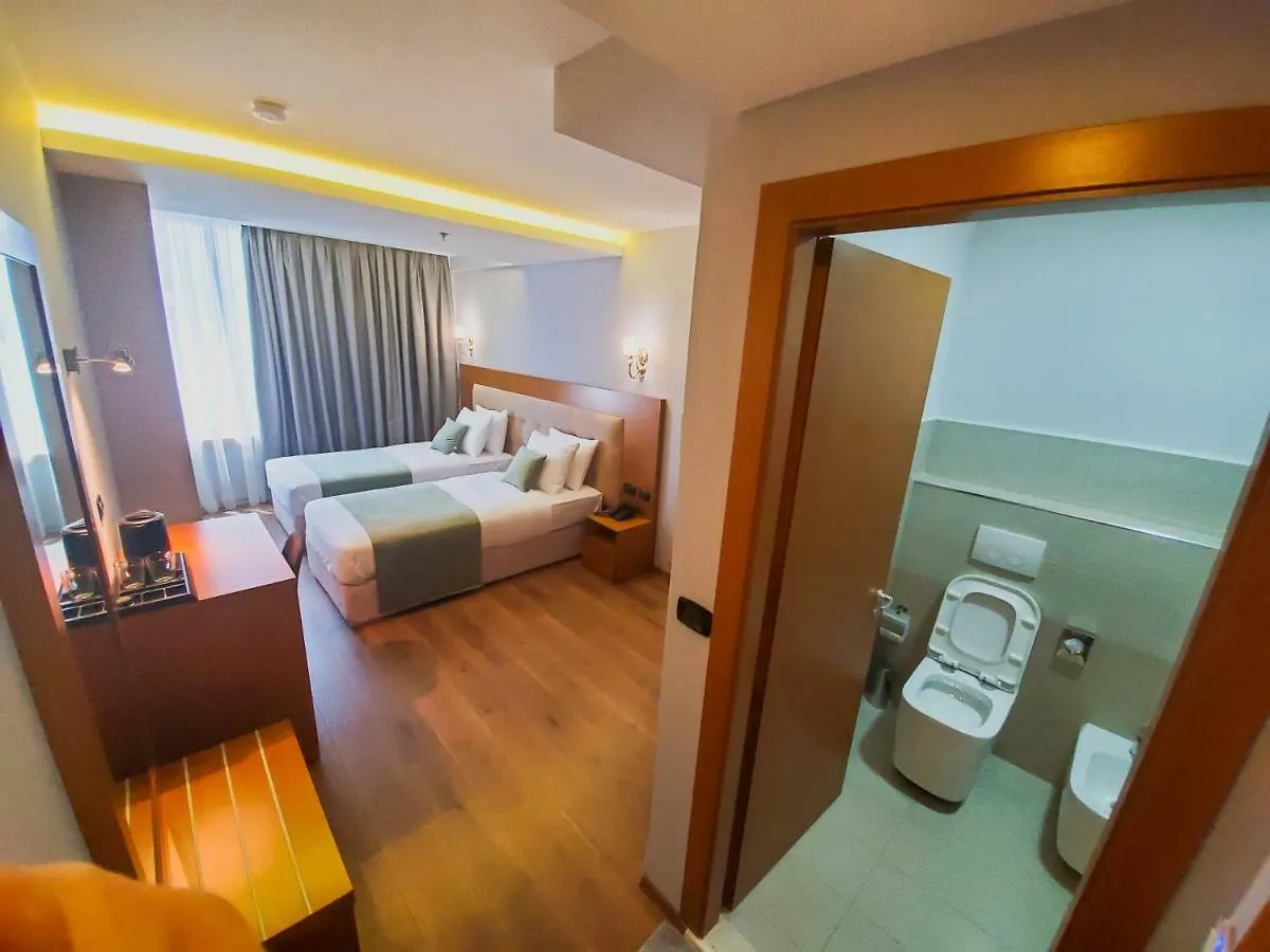Albanopolis Hotel ティラナ