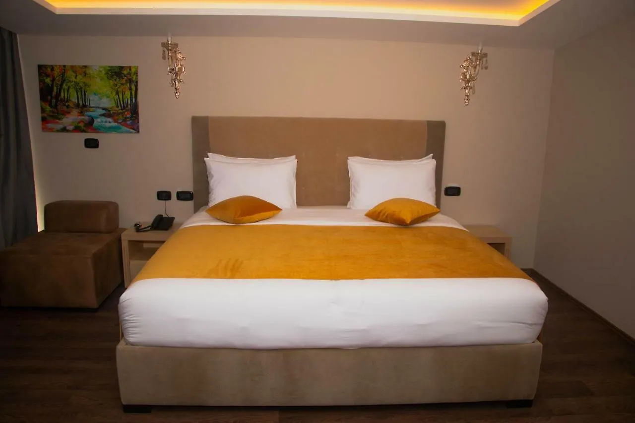 Albanopolis Hotel ティラナ