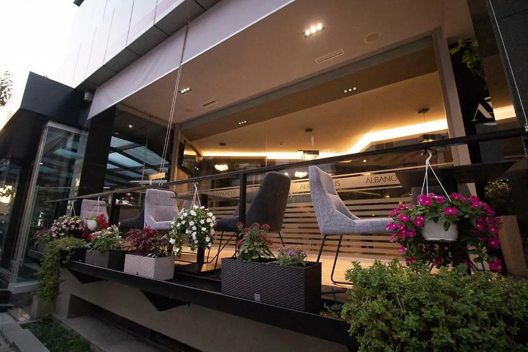 Albanopolis Hotel ティラナ 4*,